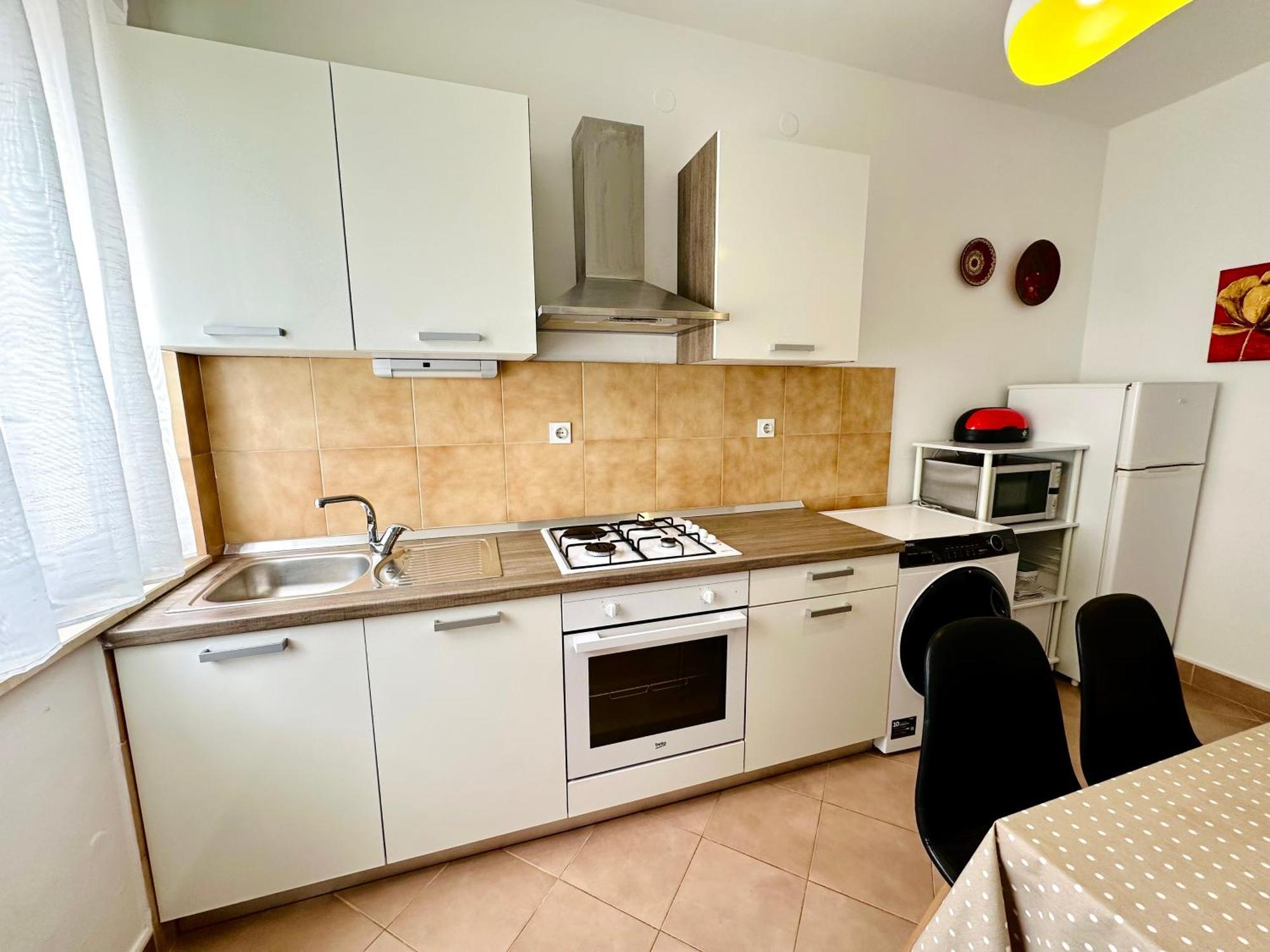 Spacious Family Apartment Near The Beach Makarska Luaran gambar